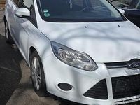 Gebraucht Ford Focus 2014 Weiß Kombi