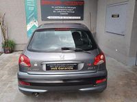 Gebraucht Peugeot 206 Basis 75 PS (55 kW) 2010 Schwarz Limousine