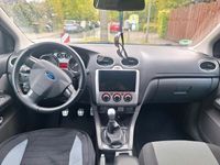 gebraucht Ford Focus 1,6