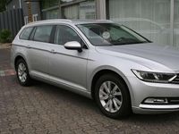 Gebraucht VW Passat Comfortline 120 PS (88 kW) 2016 Reflexsilber metallic Kombi