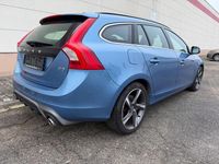 Gebraucht Volvo V60 R-Design 150 PS (110 kW) 2016 Blau Kombi