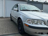 Gebraucht Volvo V40 122 PS (89 kW) 2002 Silber Kombi