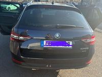 Gebraucht Skoda Superb LAURIN & KLEMENT 190 PS (139 kW) 2016 Blau Kombi