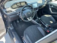 Second-hand Peugeot 2008 Active 110 CP (80 kW) 2016 Gri SUV