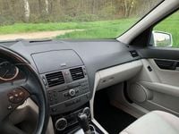 Gebraucht Mercedes C220 Elegance 170 PS (125 kW) 2010 Silber Kombi