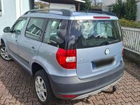Gebraucht Skoda Yeti 110 PS (80 kW) 2011 Blau SUV