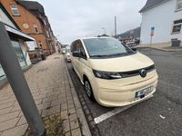 Usata VW Multivan 150 CV (110 kW) 2023 Giallo Monovolume