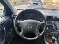Gebraucht Mercedes C180 143 PS (105 kW) 2006 Blau Limousine