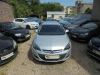 Gebraucht Opel Astra Edition 110 PS (80 kW) 2015 Argon silber/ice silver (m2) Kombi