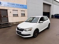 Gebraucht Skoda Fabia Ambition 60 PS (44 kW) 2015 Weiß Limousine