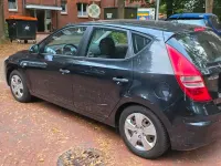 Gebraucht Hyundai i30 95 PS (69 kW) 2009 Schwarz Limousine