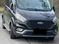 Gebraucht Ford Tourneo 170 PS (125 kW) 2023 Schwarz Van / Kleinbus