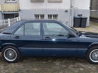 Gebraucht Mercedes 190 109 PS (80 kW) 1990 Blau Limousine
