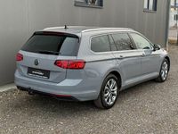 Gebraucht VW Passat 200 PS (147 kW) 2023 Grau Kombi