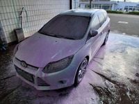 Gebraucht Ford Focus Trend 140 PS (102 kW) 2014 Limousine