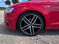 Gebraucht Audi A3 S-Line 150 PS (110 kW) 2013 Rot Limousine