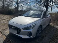 Gebraucht Hyundai i30 110 PS (80 kW) 2017 Silber Limousine
