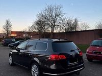 Gebraucht VW Passat 170 PS (125 kW) 2012 Braun Kombi