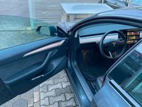 gebraucht Tesla Model 3 Allrad Long Range, AHK,erst 19000 km grau met.