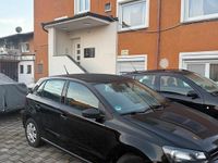 Gebraucht VW Polo 90 PS (66 kW) 2012 Schwarz Kleinwagen
