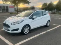 Gebraucht Ford Fiesta 80 PS (58 kW) 2013 Weiß Kleinwagen