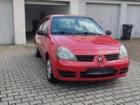 Second-hand Renault Clio II 65 CP (47 kW) 2009 Roșu Hatchback