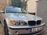 Gebraucht BMW 320 150 PS (110 kW) 2002 Silber Limousine