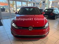 Gebraucht VW Golf VII Comfortline 131 PS (96 kW) 2019 Rot Kombi