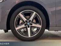 Gebraucht BMW 220 Active Tourer Efficient Dynamics 156 PS (114 kW) 2023 Sparkling kupfergrau metallic Van / Kleinbus