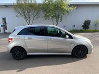 gebraucht Mercedes B200 AMG-Line,BiXen,Pano,Eph,Klimauto,Sitzh,Temp