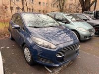 Gebraucht Ford Fiesta 95 PS (69 kW) 2015 Blau Kleinwagen