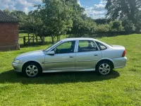 Gebraucht Opel Vectra 101 PS (74 kW) 2001 Silber Limousine
