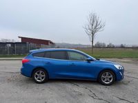 Gebraucht Ford Focus Cool & Connect 125 PS (91 kW) 2018 Blau Limousine