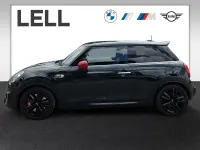 Używany Mini John Cooper Works 231 KM (169 kW) 2019 Zielony Hatchback