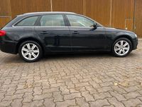 Gebraucht Audi A4 Attraction 143 PS (105 kW) 2011 Schwarz Kombi