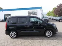 Gebraucht Opel Combo Innovation 131 PS (96 kW) 2018 Schwarz Van / Kleinbus