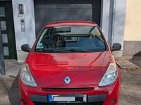 Usata Renault Clio II Expression 75 CV (55 kW) 2011 Rosso Berlina