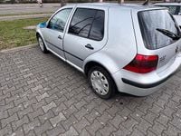 Gebraucht VW Golf IV 2001 Silber Kleinwagen