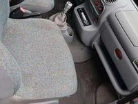 Używany Renault Twingo Initiale 75 KM (55 kW) 2005 Srebrny Hatchback