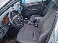 Gebraucht BMW 316 Basis 115 PS (84 kW) 2003 Silber Kombi