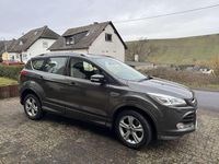 Gebraucht Ford Kuga Individual 140 PS (102 kW) 2014 Grau SUV