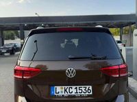 Gebraucht VW Touran Highline 150 PS (110 kW) 2016 Braun Van / Kleinbus