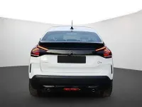 Gebraucht Citroën C4 Feel 131 PS (96 kW) 2023 Weiß Limousine