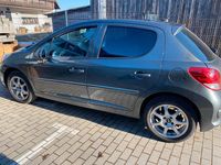 Gebraucht Peugeot 207 120 PS (88 kW) 2009 Grau Kleinwagen