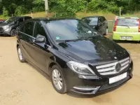 Gebraucht Mercedes B200 156 PS (114 kW) 2012 Schwarz Kleinwagen