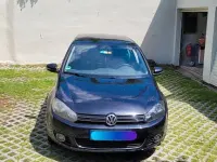 Gebraucht VW Golf VI 105 PS (77 kW) 2011 Schwarz Kleinwagen