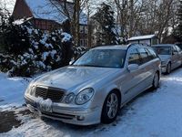 Gebraucht Mercedes E320 204 PS (150 kW) 2004 Silber Kombi
