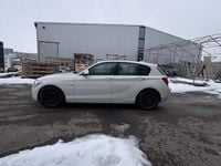 Gebraucht BMW 118 Sport Line 170 PS (125 kW) 2011 Weiß Kleinwagen