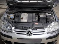 Gebraucht VW Golf V 115 PS (84 kW) 2004 Silber Kleinwagen