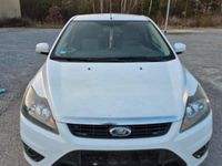Gebraucht Ford Focus 116 PS (85 kW) 2010 Weiß Kleinwagen